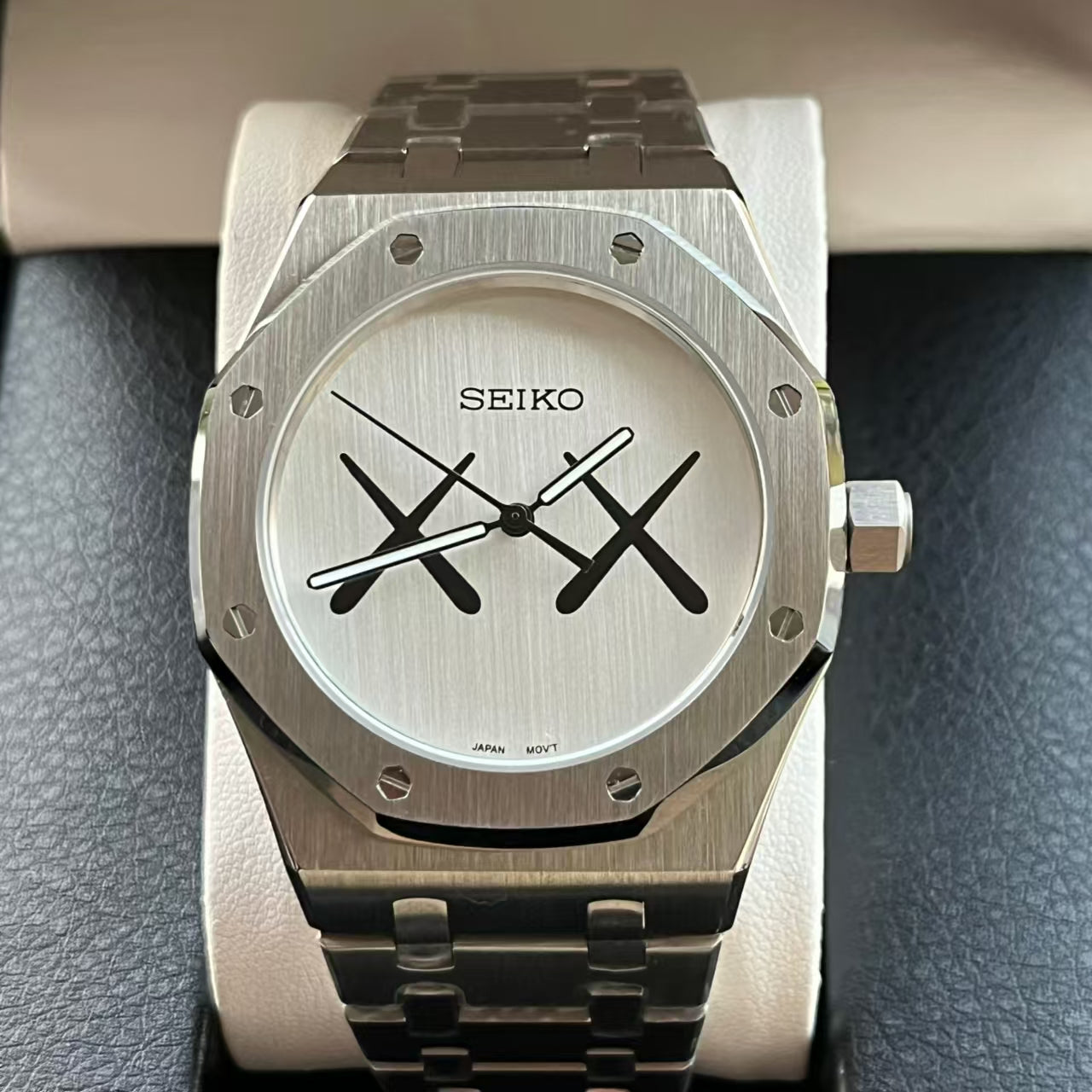Seikoak KAWS - side profile | The Golden Mods