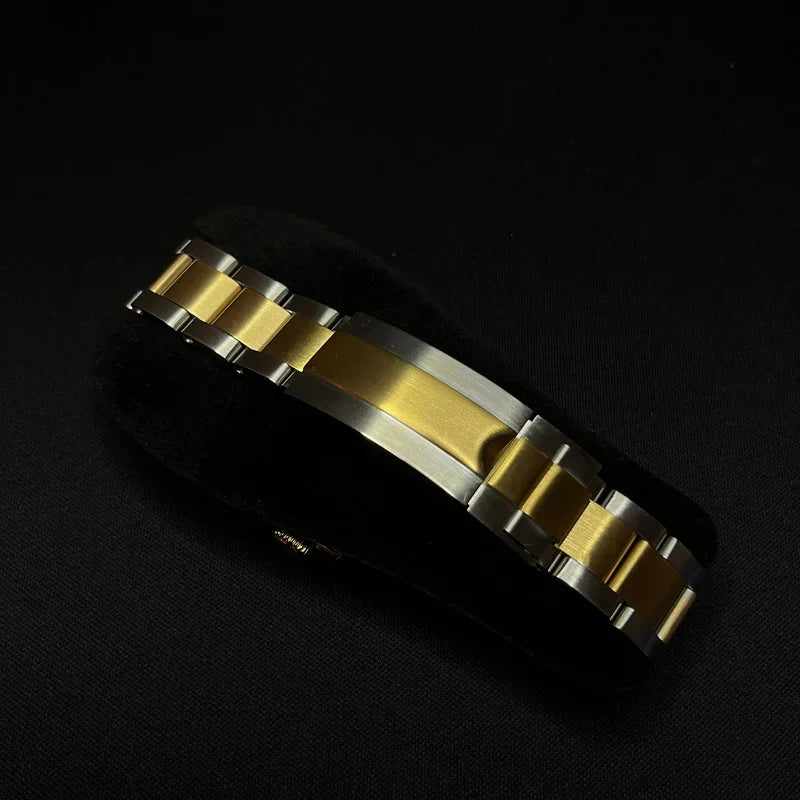 Seikomariner Two-Tone - caseback detail | The Golden Mods