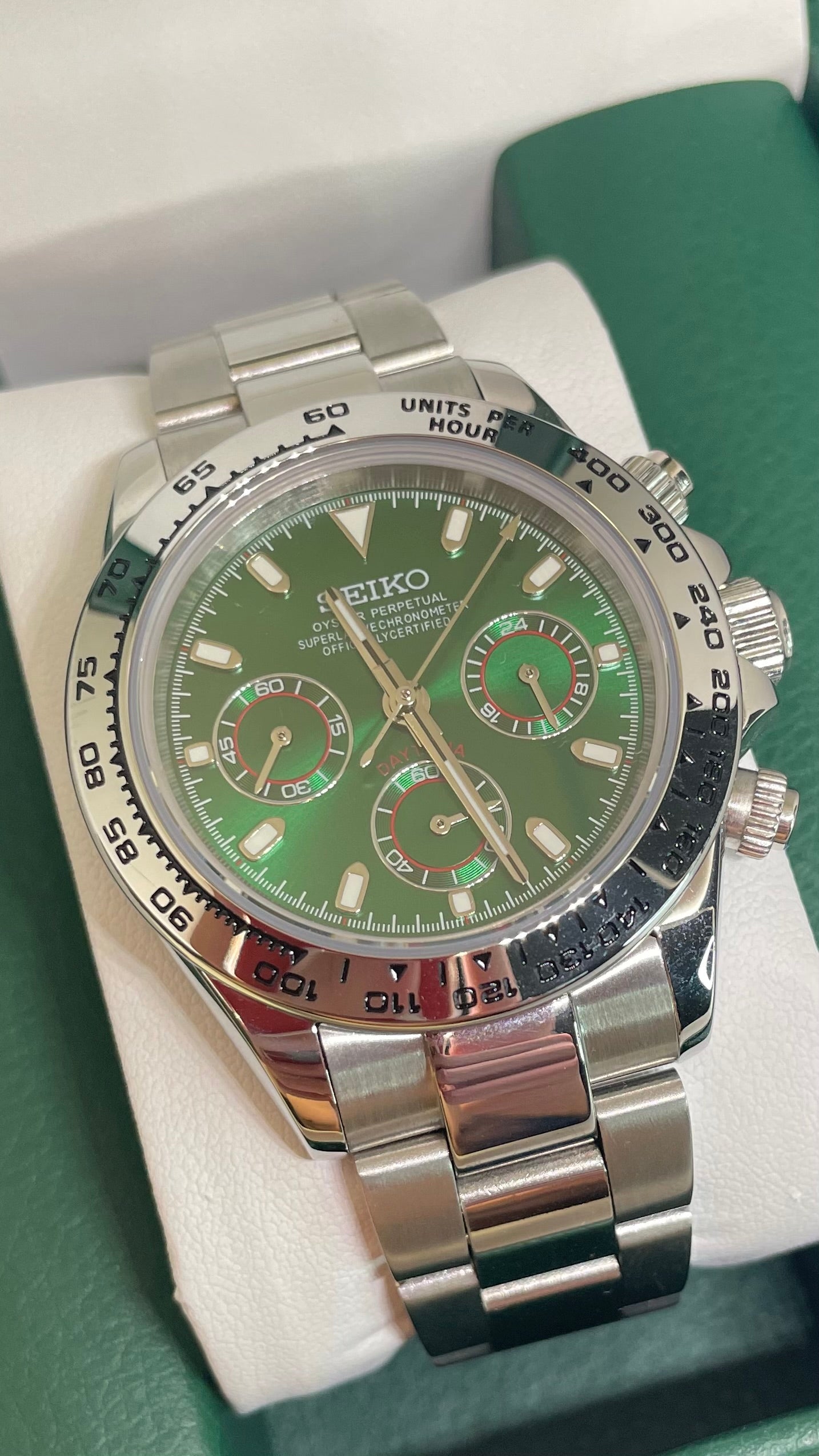 Seitona | Silver and Green