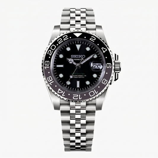 Seikomariner Bruce Wayne Seiko mod watch front view | The Golden Mods