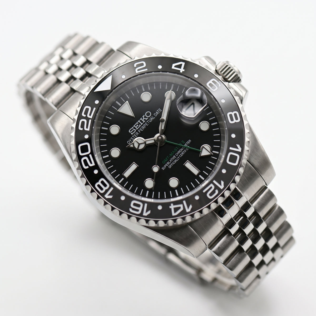 GMTeiko Bruce Wayne Seiko mod watch – black dial, side view