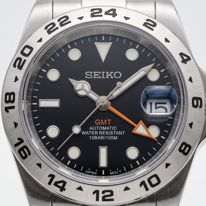 Exploreiko Black Seiko mod watch side angle | The Golden Mods