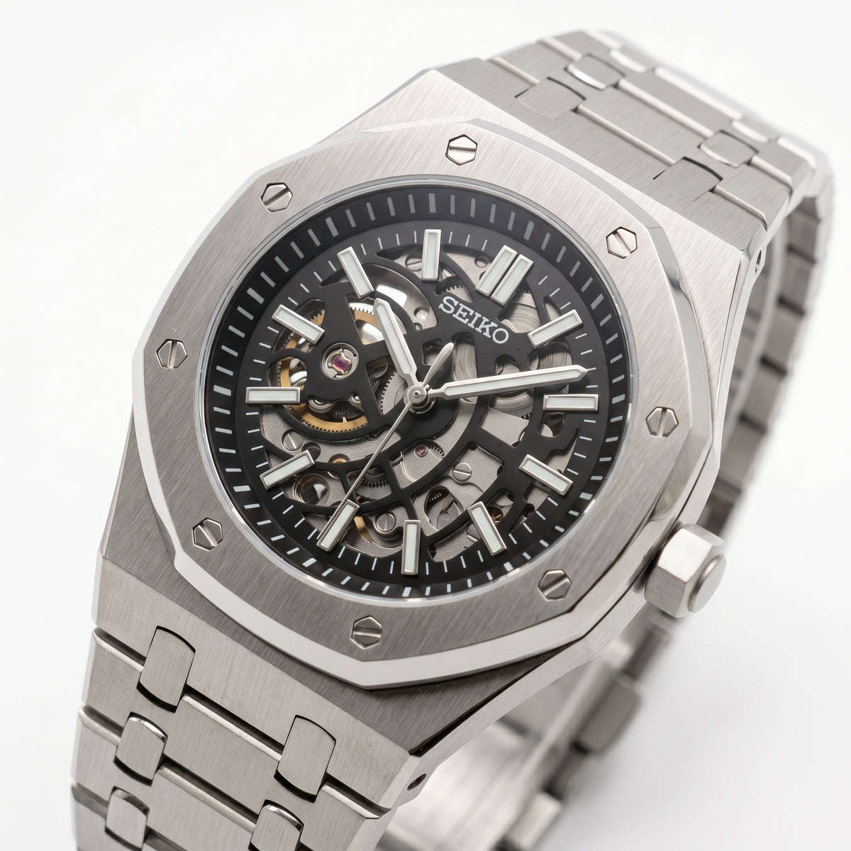 Seikoak Skeleton Seiko mod watch side angle | The Golden Mods