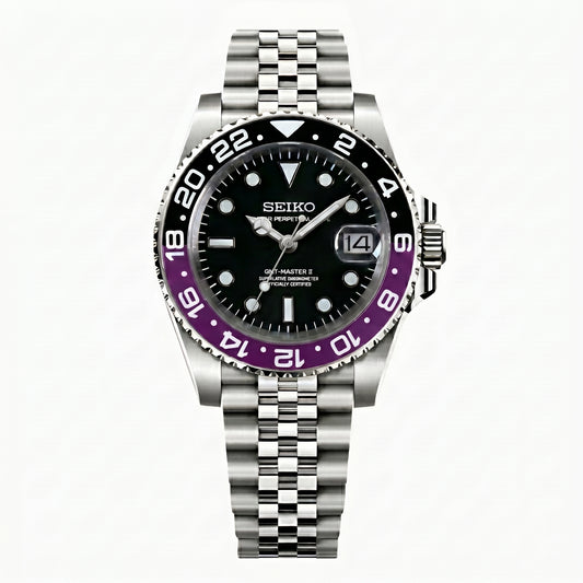 Seikomariner Joker Seiko mod watch front view | The Golden Mods