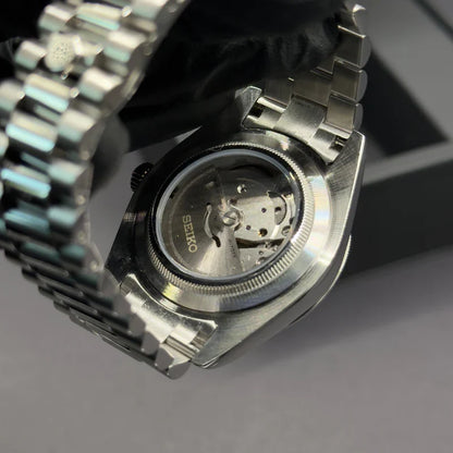 Seikodate Ice Blue - front dial view | The Golden Mods