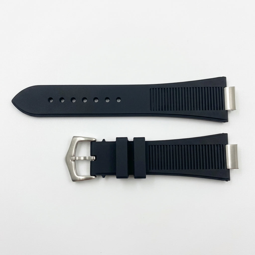 Nautiko rubber strap in black with steel buckle