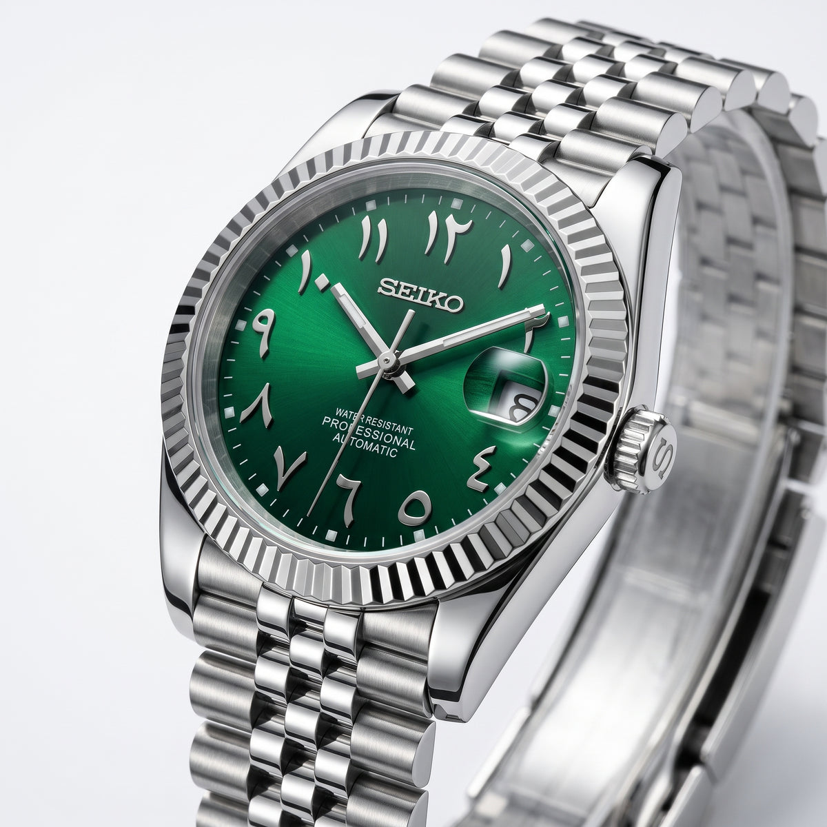 Seikojust Arabic Green Seiko mod watch – green Arabic-numeral dial, side view